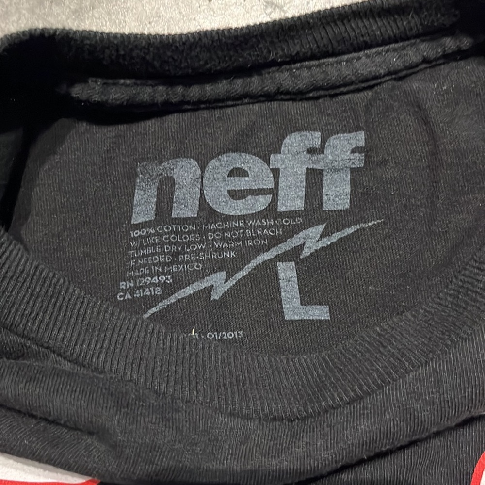 Neff Legit Tee L - Picture 3 of 3